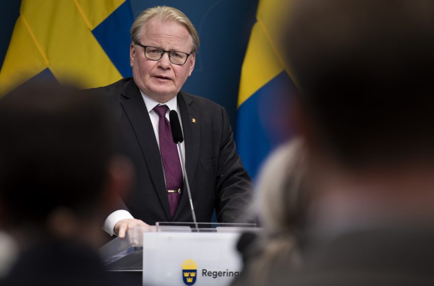  وزير الدفاع السويدي: بوتين مسؤول عن أية كارثة تحصل