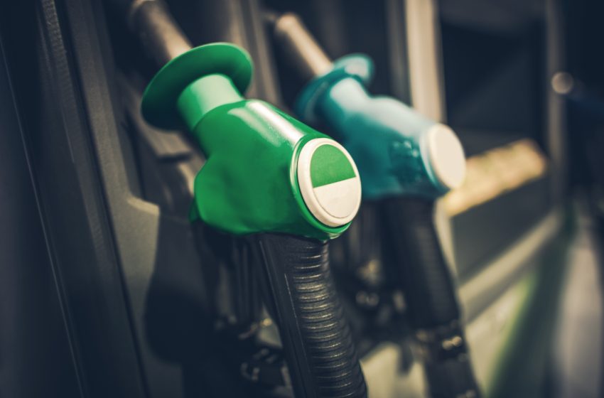  المحافظون يصفون مقترح الحكومة في خفض أسعار الوقود بالبخيل جداً