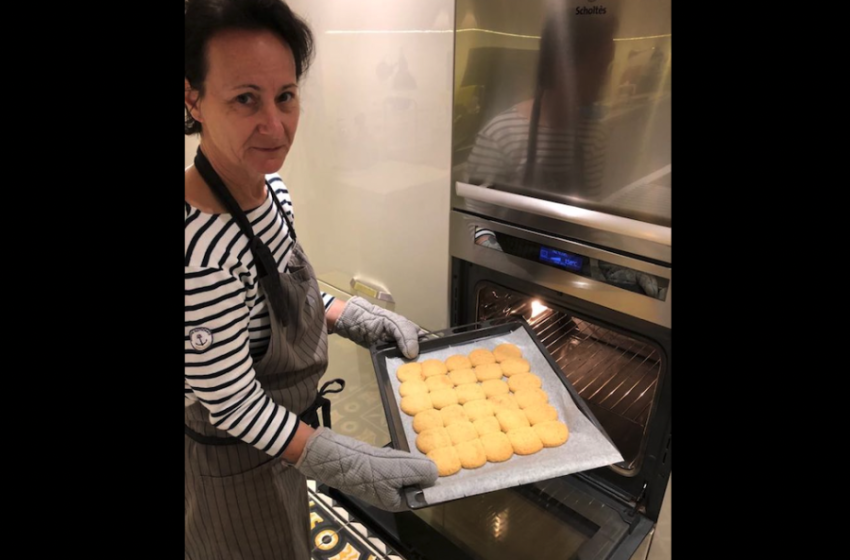  السفيرة السويدية في تونس تقدم لكم وصفة “كعك” سويدي