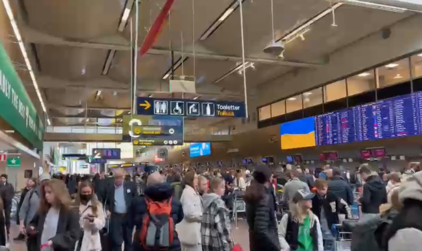  طوابير انتظار طويلة في مطار ستوكهولم