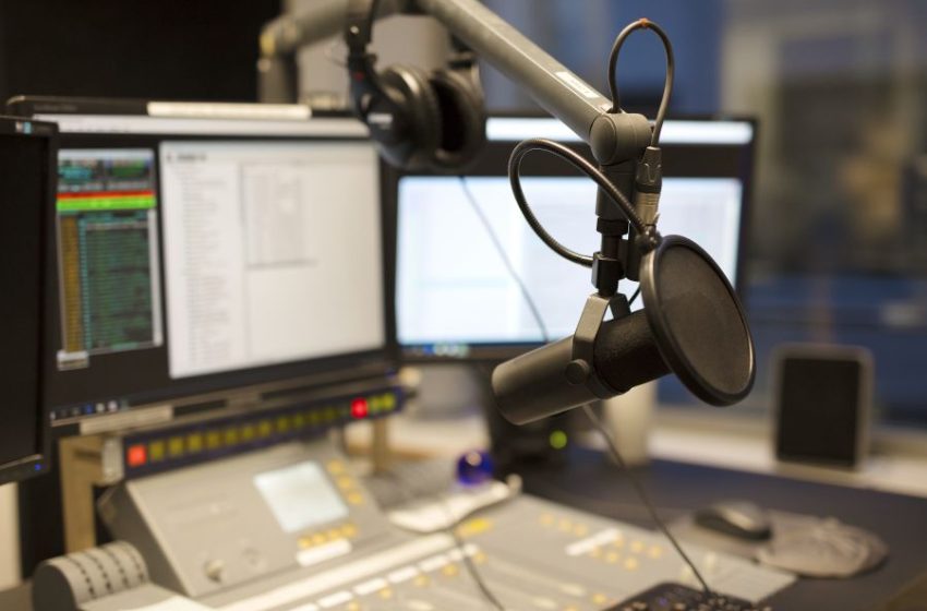  أوكيسون يطالب الراديو السويدي بوقف البث بالعربية والكردية والصومالية